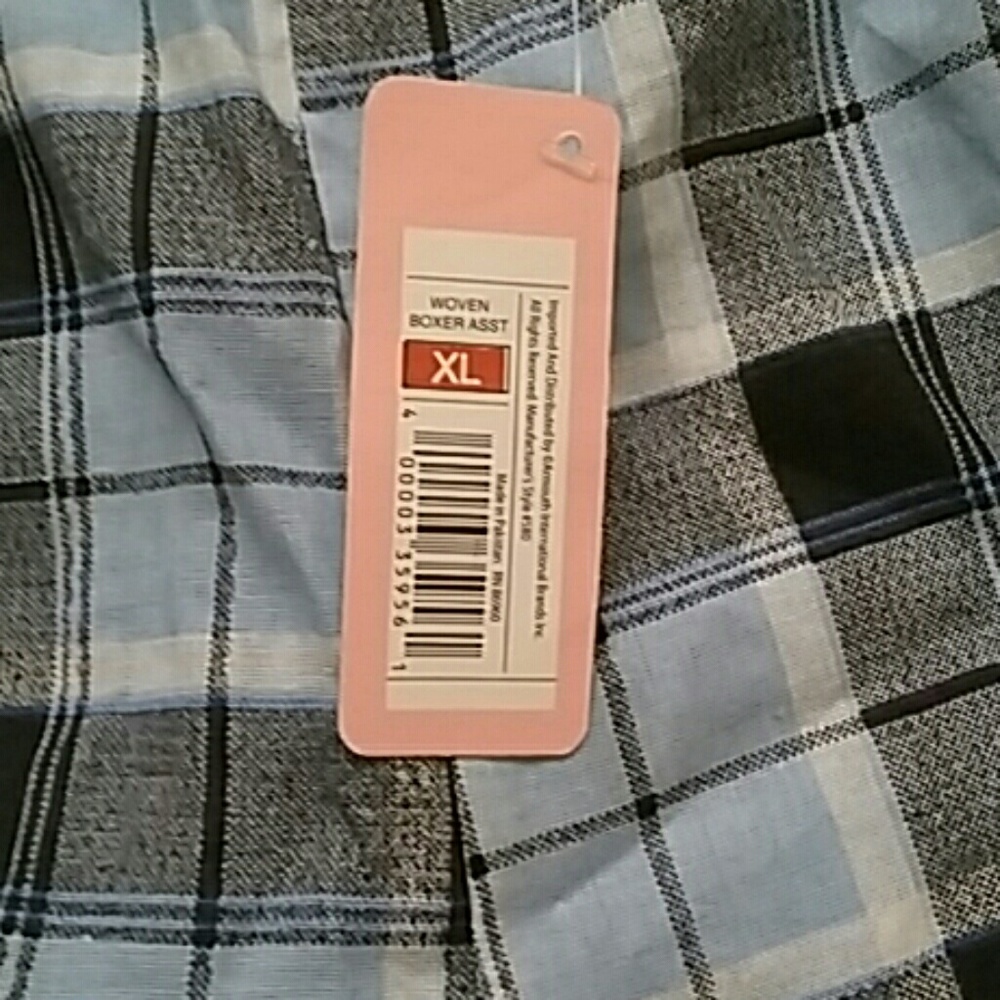 Short - Picture 2 of 5